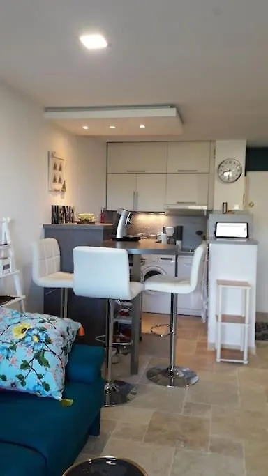 Appartement Climatise 4 Personnes Dans Une Residence Avec Piscine Кавалер-сюр-Мер 0*,